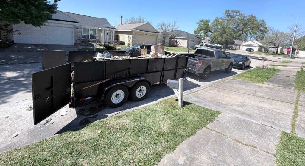 Junk & hauling services for yard, waste & property cleanouts